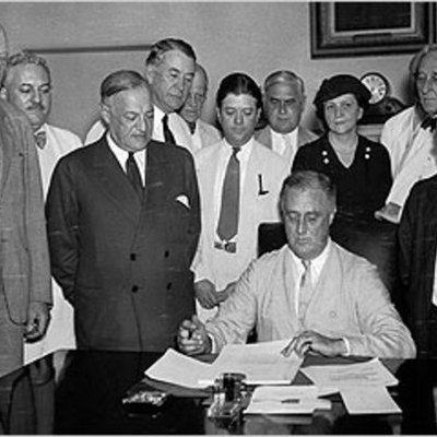 Timeline: New Deal Programs