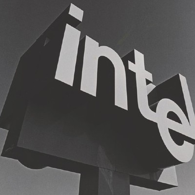 Timeline: HISTORIA DE INTEL
