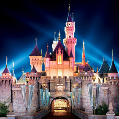 Timeline: Evolución de los parque Disneyland en 60 años