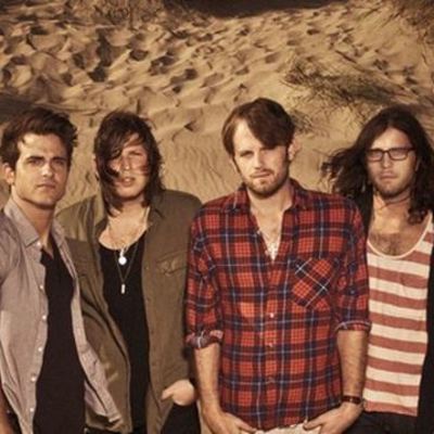 Timeline: kings of leon discografia