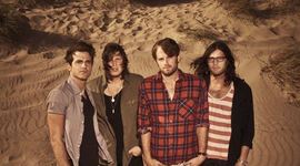 Timeline: kings of leon discografia