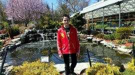 Timeline: Nací el 5 de julio de 2000.Tenía cinco años cuando aprendí a luchar.Estudié durante nueve años en las escuelas de Fair Lawn. Practiqué karate por cinco años.Viajé a Pennsylvania hace siete años.Jugué lacrosse en la primavera de 2010.