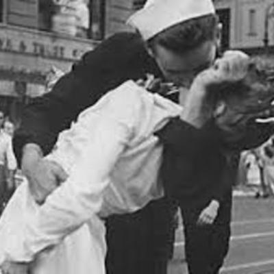 Timeline: WW2 Diana Munoz