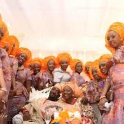 Timeline: Nigerian traditional marriage-Yoruba culture(family and friends pose for picture)