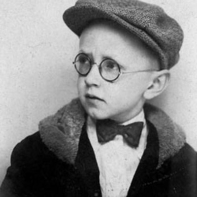 Timeline: Charles Shulz