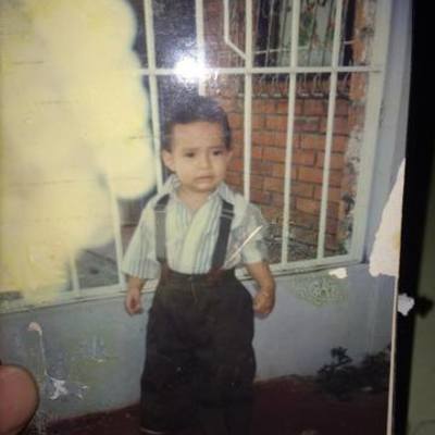 Timeline: la vida de alejando vargas