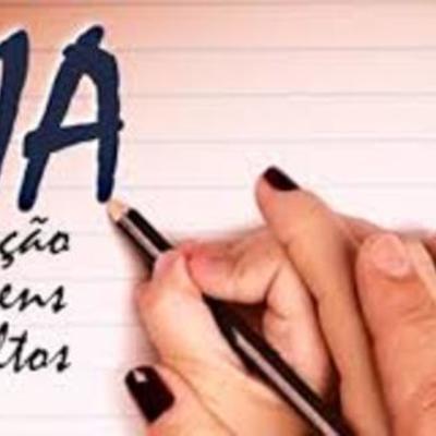 Timeline: EJA ao longo das décadas...