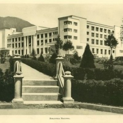 Timeline: Teoria del aprendizaje, modelos de educación.