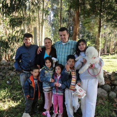 Timeline: Mi Familia