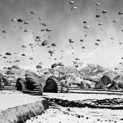 Timeline: Korean War- Rosalie Noren and Alexis Mcclure