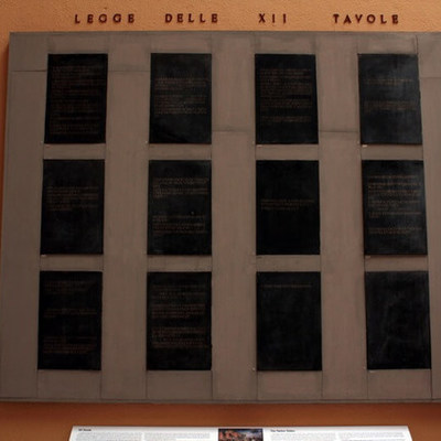 Timeline: Le XII Tavole - I plebei ottengono le prime leggi scritte (Federico Di Giacomo)