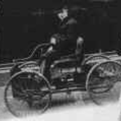 Timeline: Los Automoviles