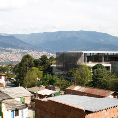 Timeline: Parque Biblioteca Tomas Carrasquilla la Quintana