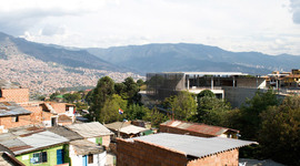 Timeline: Parque Biblioteca Tomas Carrasquilla la Quintana