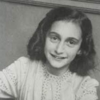 Timeline: Anne Frank Presentation (November 17 - December 10)