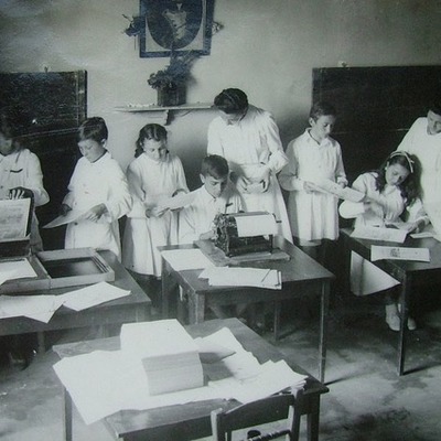 Timeline: Historia de Pedagogía