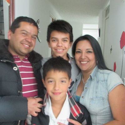 Timeline: Mi Familia