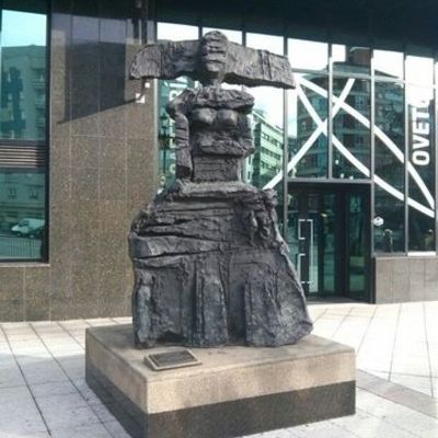 Timeline: Menina "Orlando Pelayo"