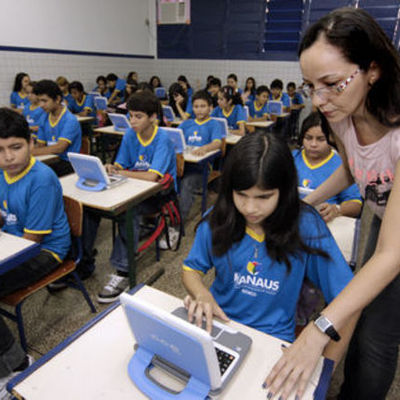 Timeline: EVOLUÇÃO DA APLICAÇÃO DAS TECNOLOGIAS NO SISTEMA EDUCACIONAL BRASILEIRO