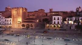 Timeline: La historia  sobre Cáceres