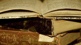 Timeline: Sejarah Sastra Indonesia