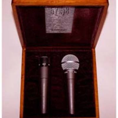 Timeline: HISTORIA DE LOS MICRÓFONOS