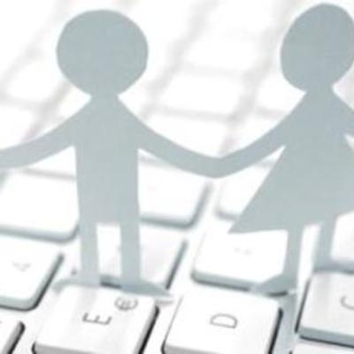 Timeline: ETICA EN LAS REDES SOCIALES