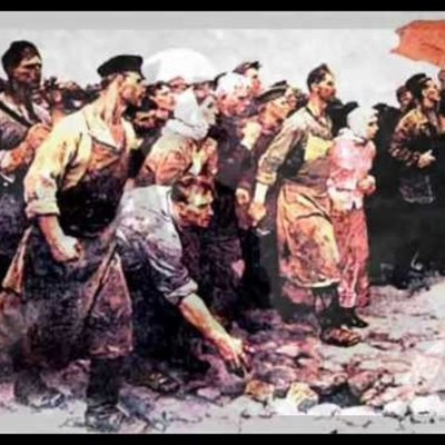 Timeline: La caída del zarismo, la toma del poder por los bolcheviques y la construcción del socialismo.