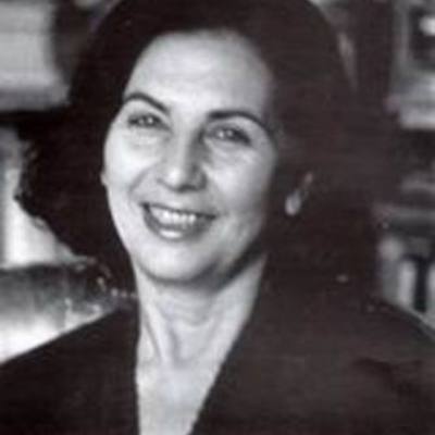 Timeline: ΒΙΟΓΡΑΦΙΑ ΤΗΣ ΣΥΓΓΡΑΦΕΩΣ ΑΛΚΗΣ ΖΕΗ