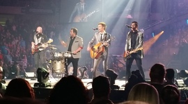 Timeline: Timeline of Devices to listen to music