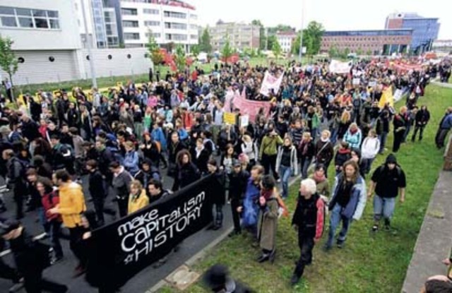 Movimiento antiglobalización timeline  Timetoast timelines