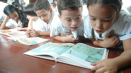 Timeline: Los textos de lectura en Colombia. Aproximación histórica e ideológica