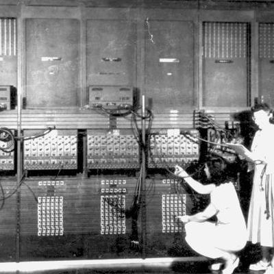 Timeline: historia de la computacion