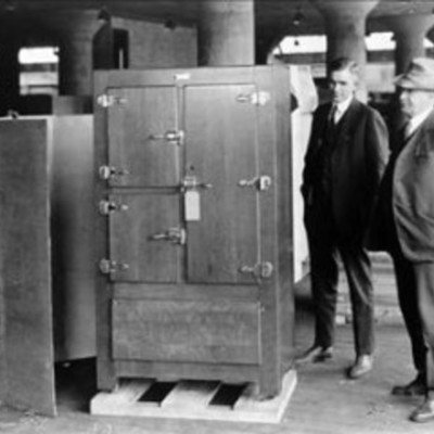 Timeline: Refrigerators