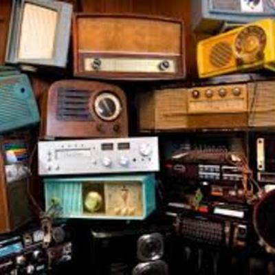 Timeline: Historia de La radio.