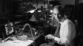 Timeline: Linea del tiempo sobre la evolucion tecnologica en relacion a la telefonia IP