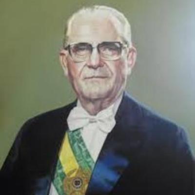 Timeline: Ernesto Geisel - Gabriela e Michela