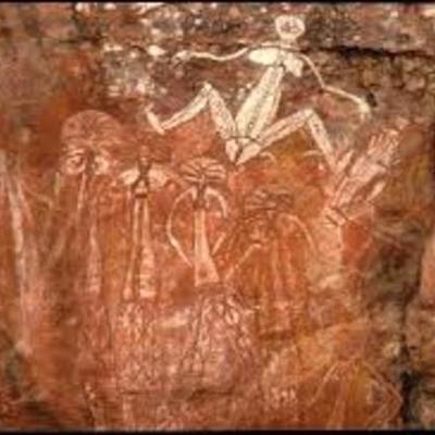 Timeline: ᗩᖇTᕮ ᖇᑌᑭᕮᔕTᖇᕮ