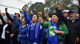 Timeline: UV, un año peleando el presupuesto