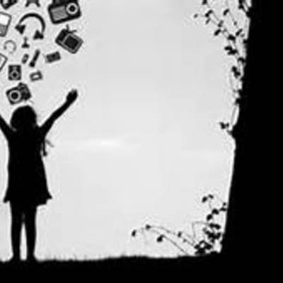 Timeline: EVOLUCION DE LA EDUCACION CON LA TECNOLOGIA