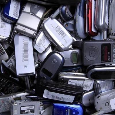 Timeline: History of Phones