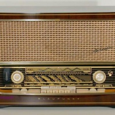 Timeline: La radio