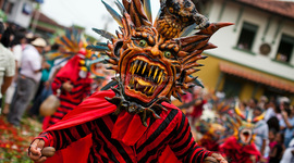 Timeline: Los Santos fiestas tradicionales