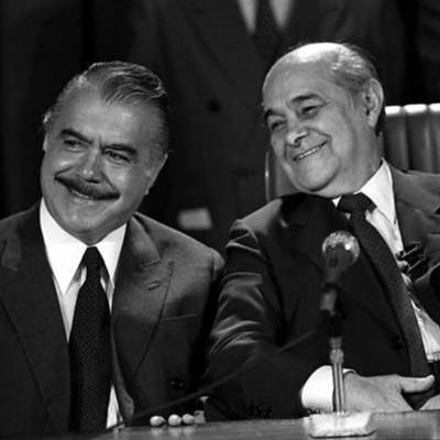 Timeline: Tancredo Neves - José Sarney - Larissa