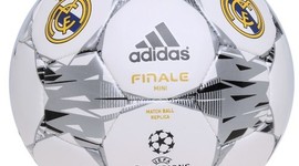 Timeline: LA PELOTA.