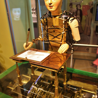 Timeline: breve historia de la robotica