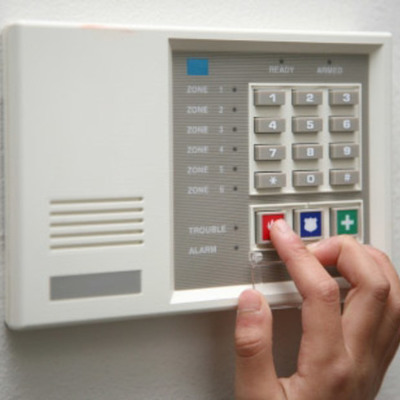 Timeline: Montaje de una alarma de seguridad electrónica