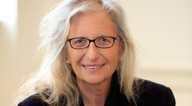 Timeline: Famous Photographer Research Project - Annie Leibovitz's Life