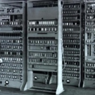 Timeline: История изобретения ЭВМ.