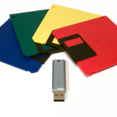 Timeline: Floppy and USB Timeline